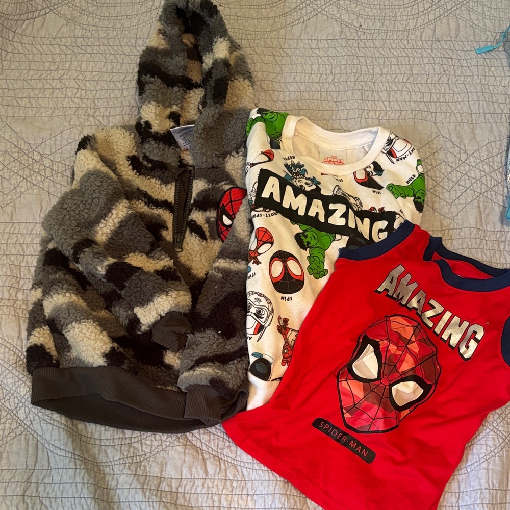 Bundle! Three spiderman sweatshirts one tank